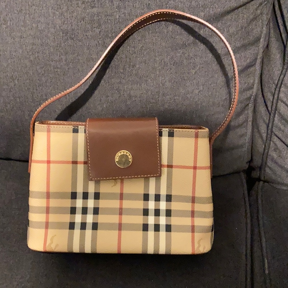 Women’s Burberry clutch purse